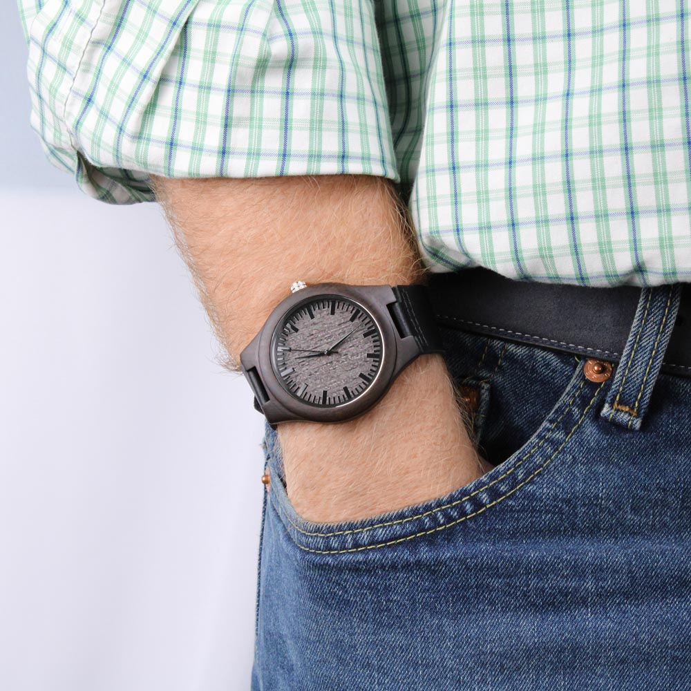 Engraved Wooden Watch - Best Bucking Dad