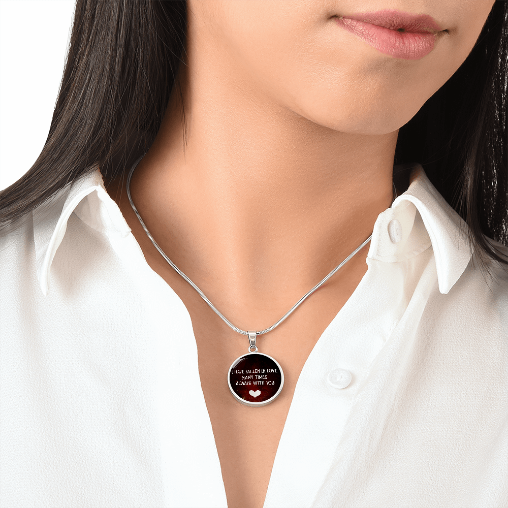 Luxury Graphic Circle Necklace - I have fallen in love