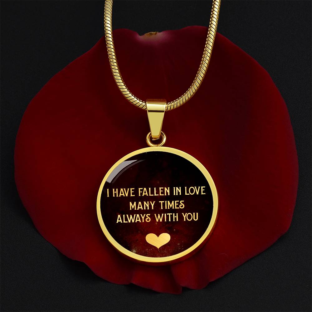 Luxury Graphic Circle Necklace - I have fallen in love