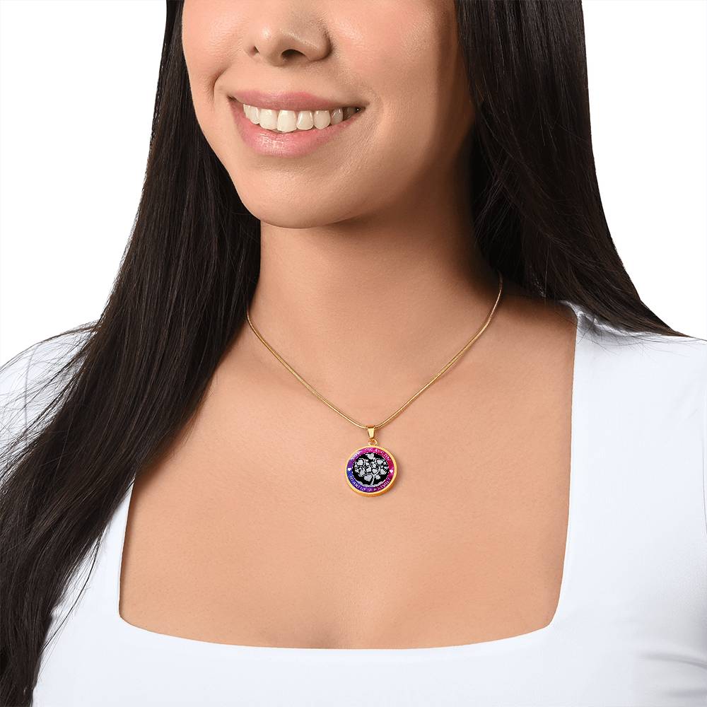 Luxury Graphic Circle Necklace - Mom You Are The Heart Of Our Family