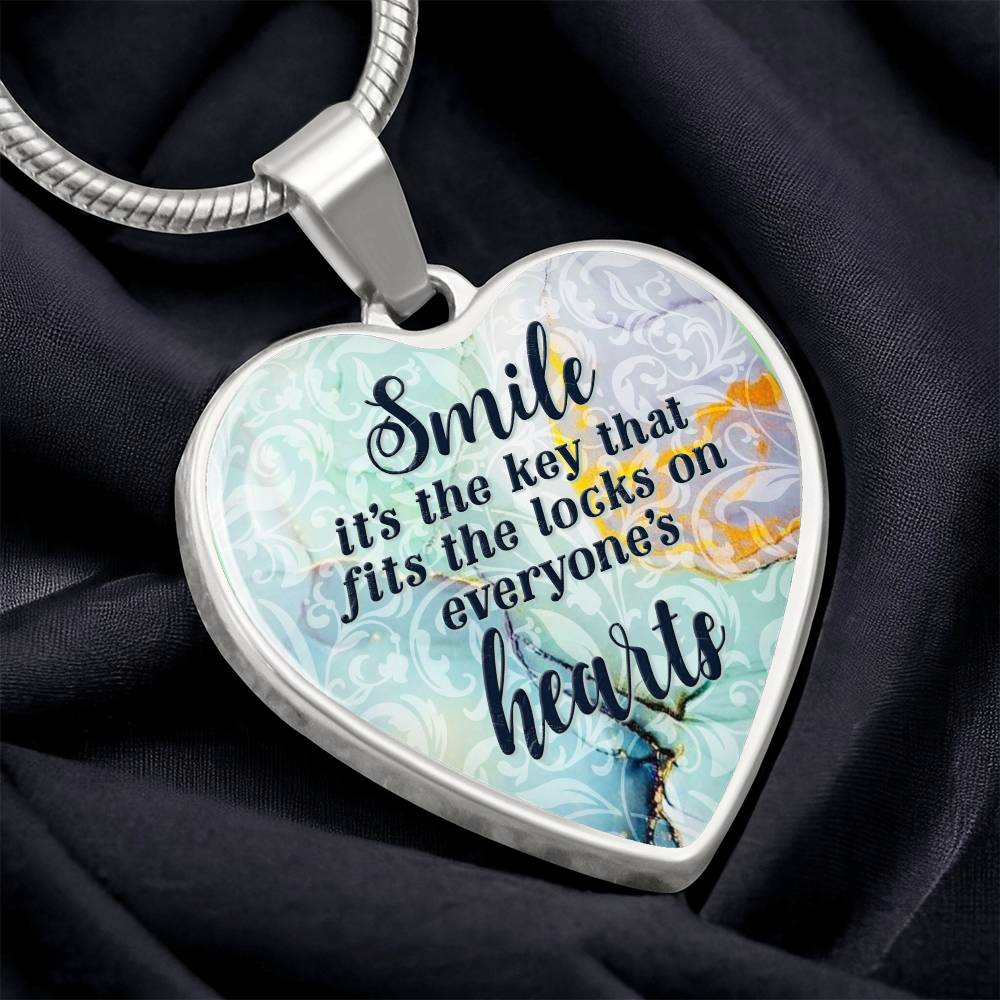 Luxury Graphic Heart Necklace - Smile