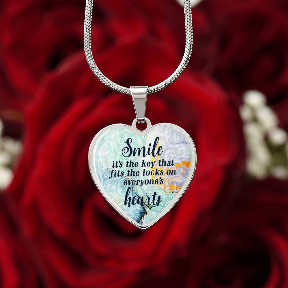 Luxury Graphic Heart Necklace - Smile